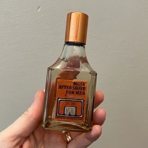 English Leather Vintage Musk AfterShave for men 2 oz